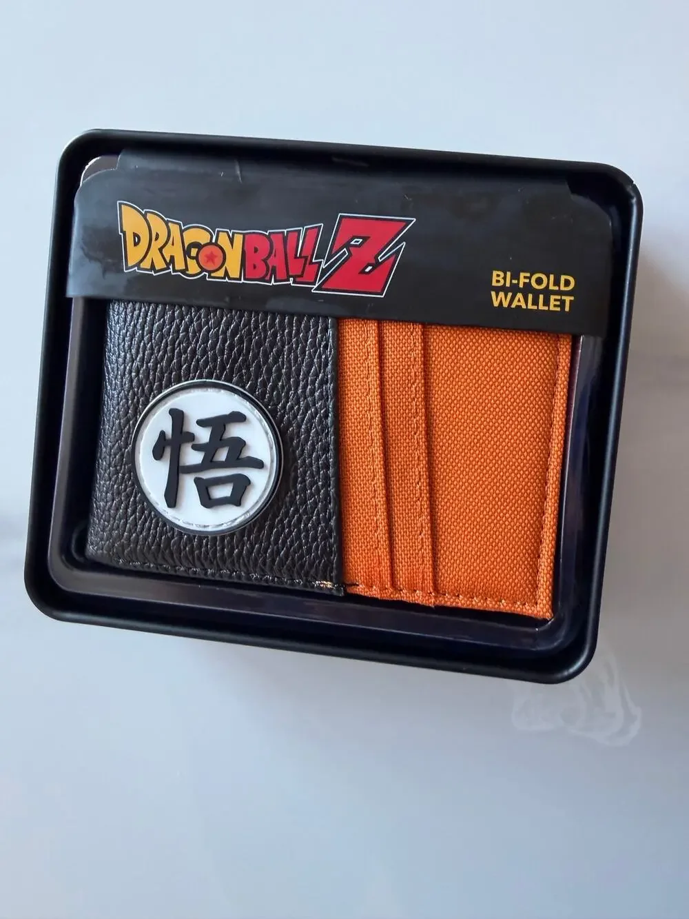Dragon Ball Z Goku Bi-Fold Wallet with Collector Tin Case Licensed Anime Gift